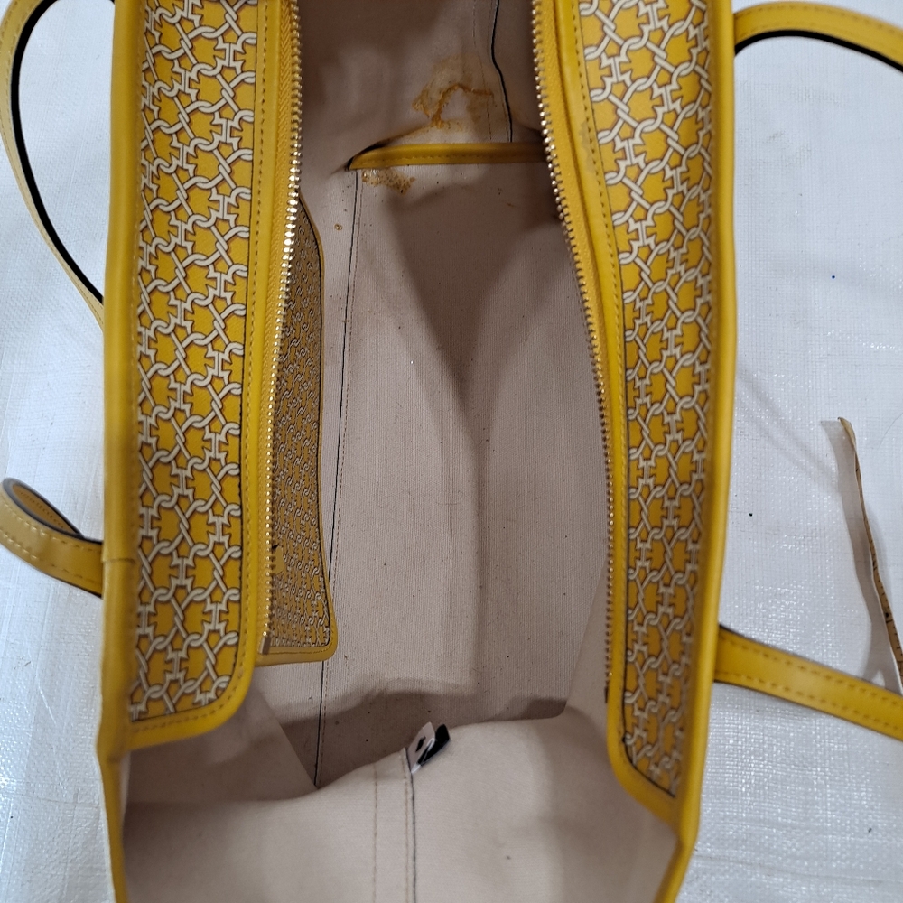 Kate Spade New York Yellow Link Tote - Picture 5 of 16